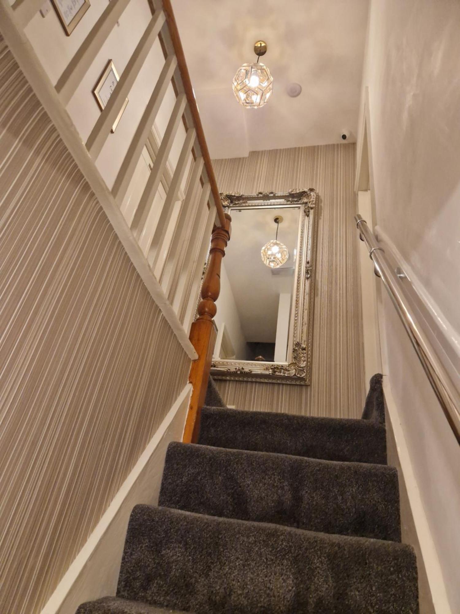 Highfields Living - All Rooms Ensuite- Free Wifi- Free Local Parking Sheffield Exterior foto